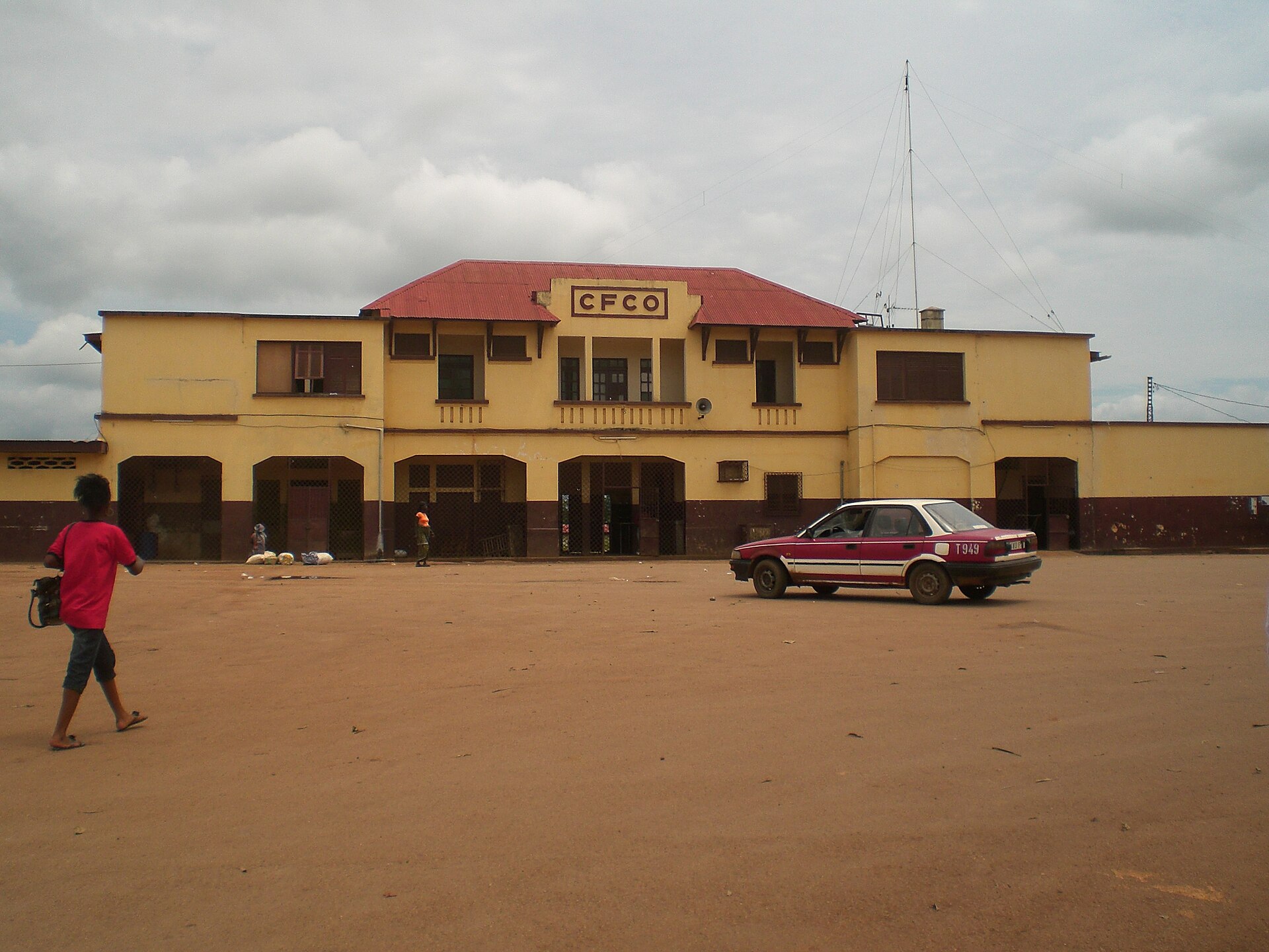 Gare CFCO de Dolisie, Niari